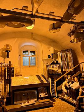  Свет сквозь века: экскурсия 8А и 8Б классов